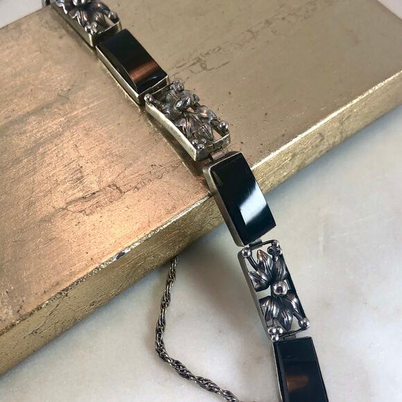 Antique Sterling Silver Link Onyx Bracelet, Flowers - Picture 6 of 11